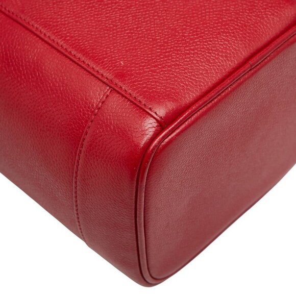 CHANEL Red Caviar Leather Logo Vanity Bag - Picture 6 of 14